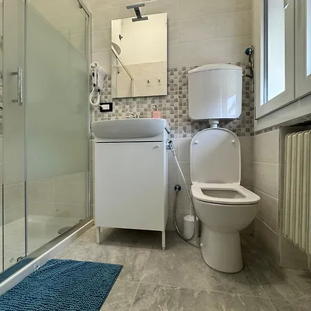 Casa Duca D'aosta 3* Μέστρε