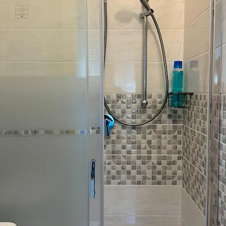 Alojamento de Acomodação e Pequeno-almoço Casa Duca D'aosta